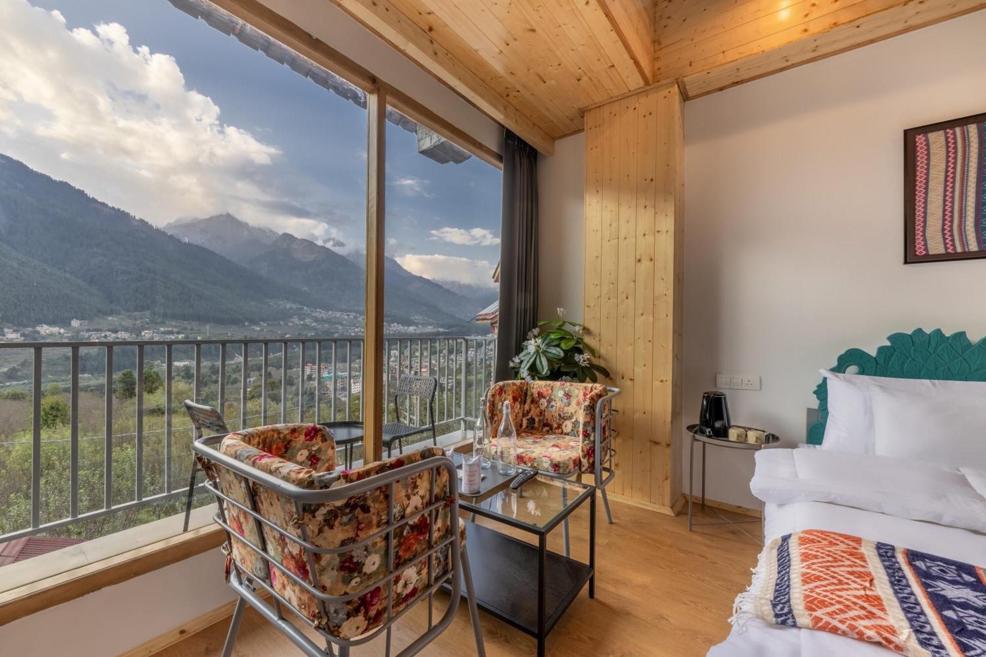 Echor Himalayan Heights Luxe Manali Hotel Exterior photo