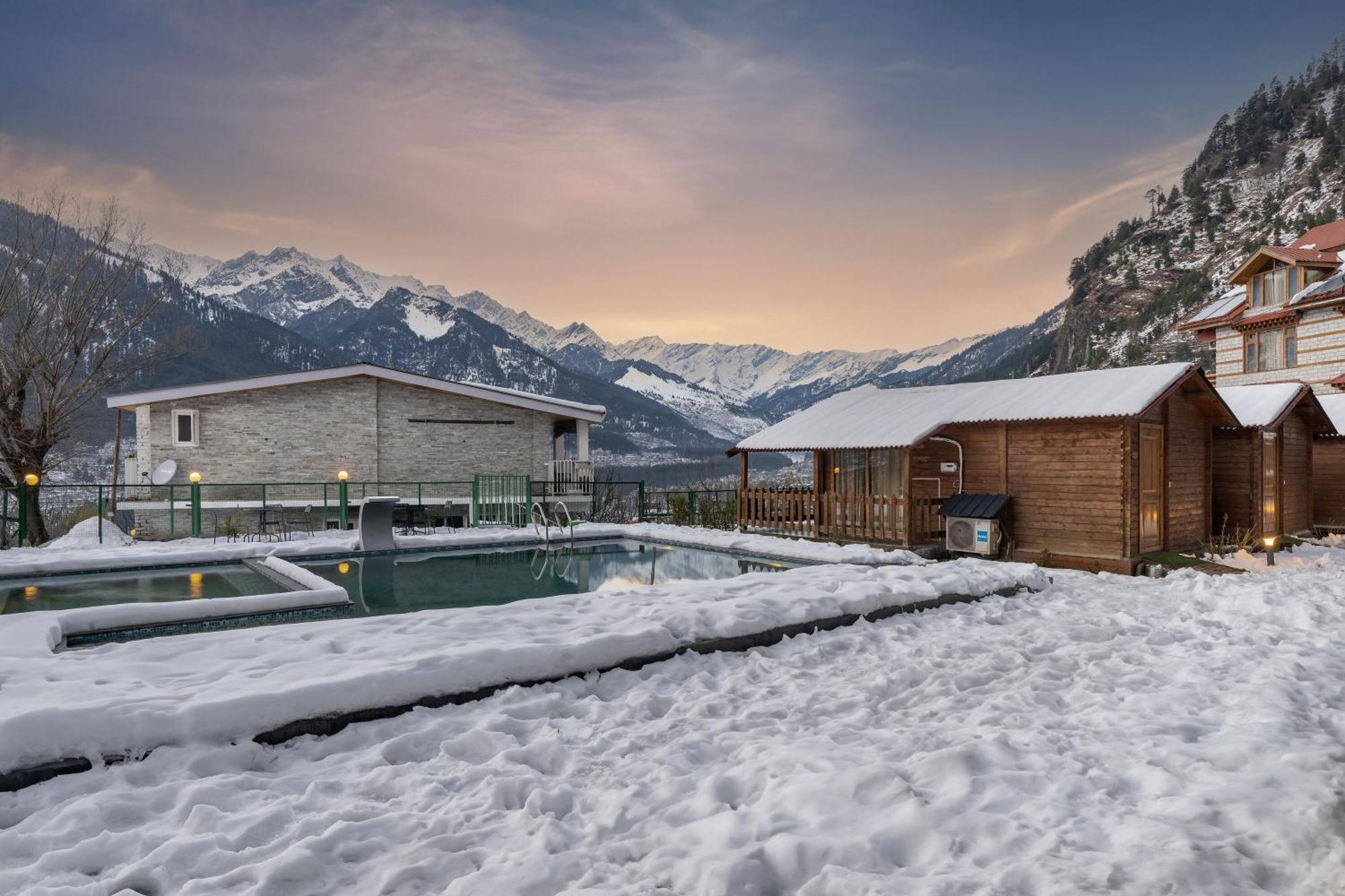 Echor Himalayan Heights Luxe Manali Hotel Exterior photo